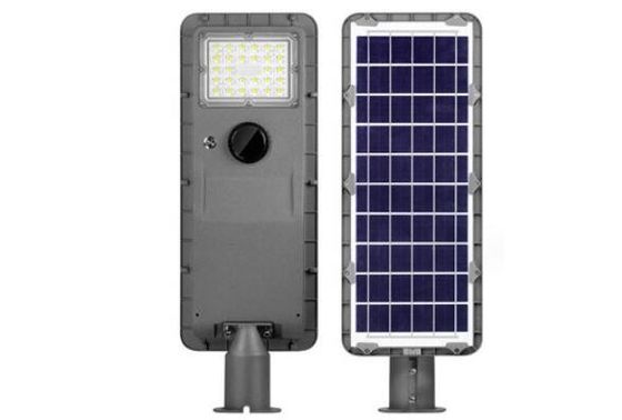 Luce di strada LED resistente al vento e impermeabile con sensore a controllo remoto